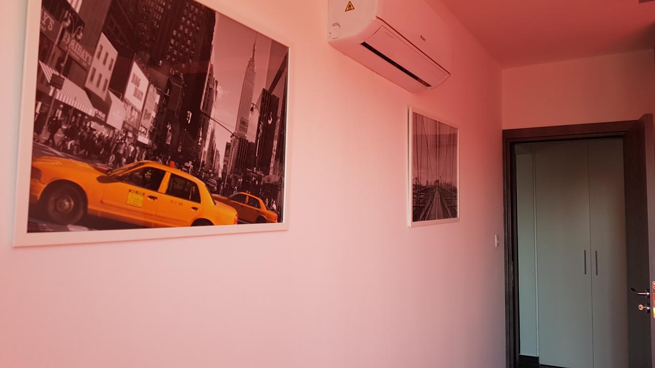 Dezo Luxury Town Apartment Larnaca Exterior photo